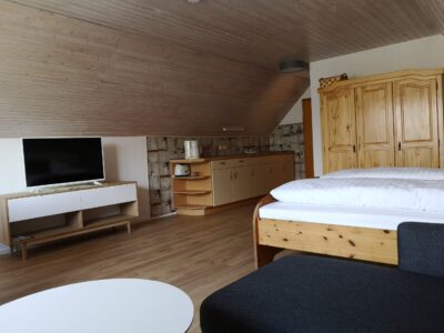 Unsere Wohnung oben links